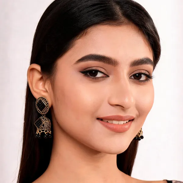 Black_Alloy_Earrings_For_Women