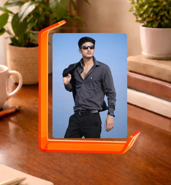 Acrylic_Modern_L-Shape_Ai_Boy_Photo_Frame