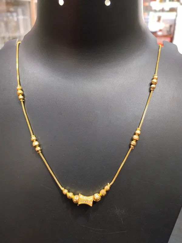 Gold_Panchaloha_Beaded_Pendant_Necklace_For_Women