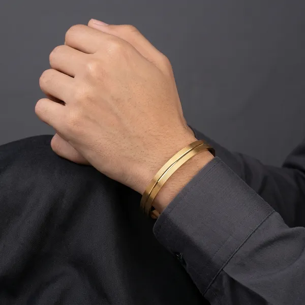 Gold_Panchaloha_Textured_Kada_For_Men