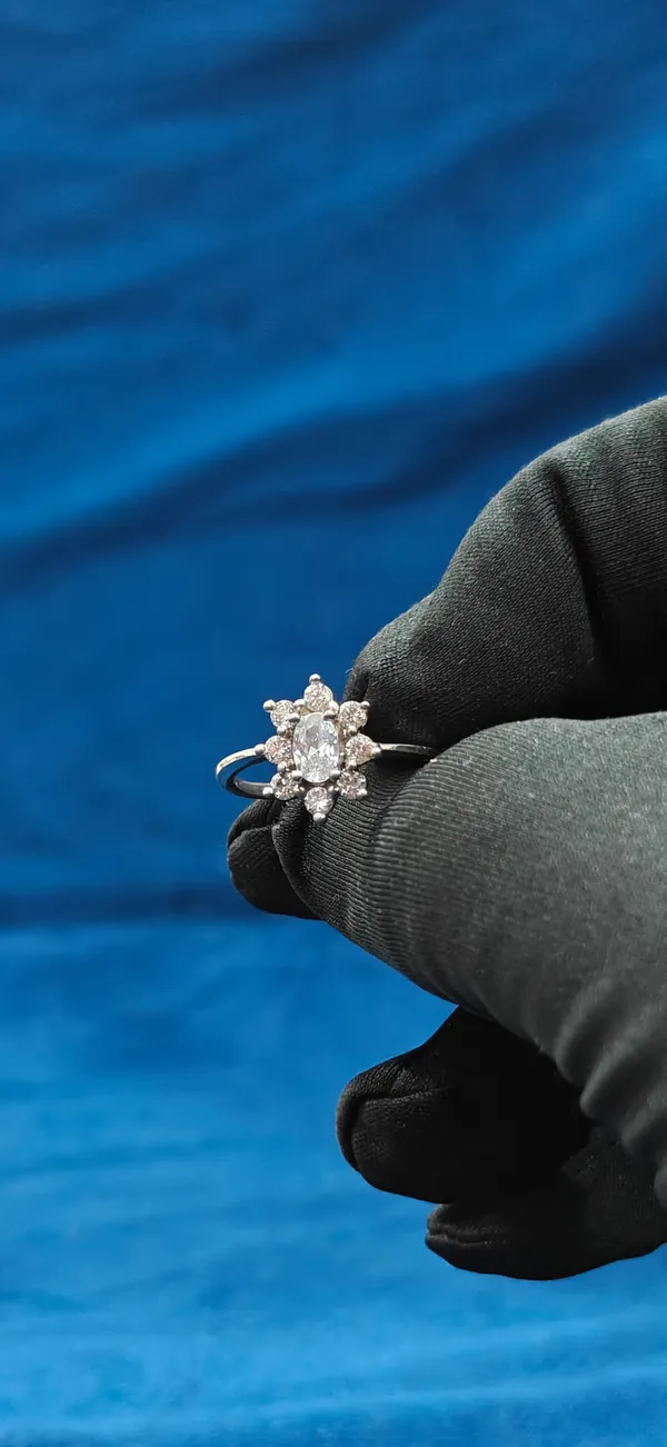 Silver_Sterling_925_Oval_Diamond_Halo_Engagement_Ring_For_Women