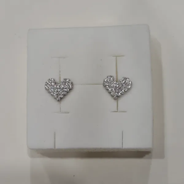 Silver_Sterling_925_Crystal_Heart_Stud_Earrings_For_Women
