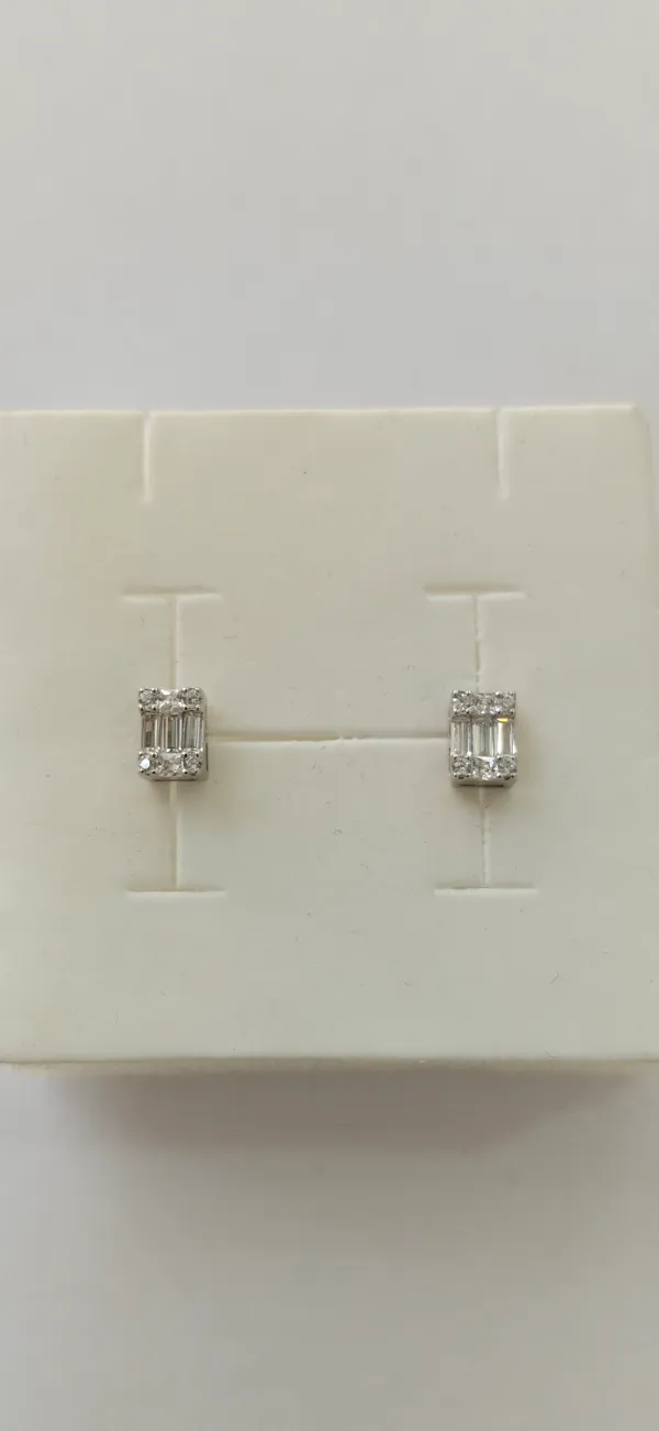 Silver_Sterling_925_Baguette_Cut_Crystal_Stud_Earrings_For_Women