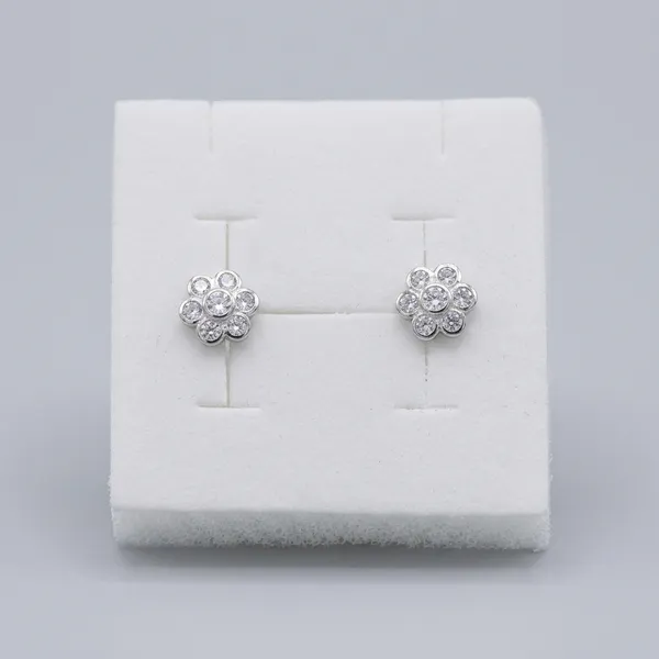Silver_Sterling_925_Crystal_Flower_Stud_Earrings_For_Women