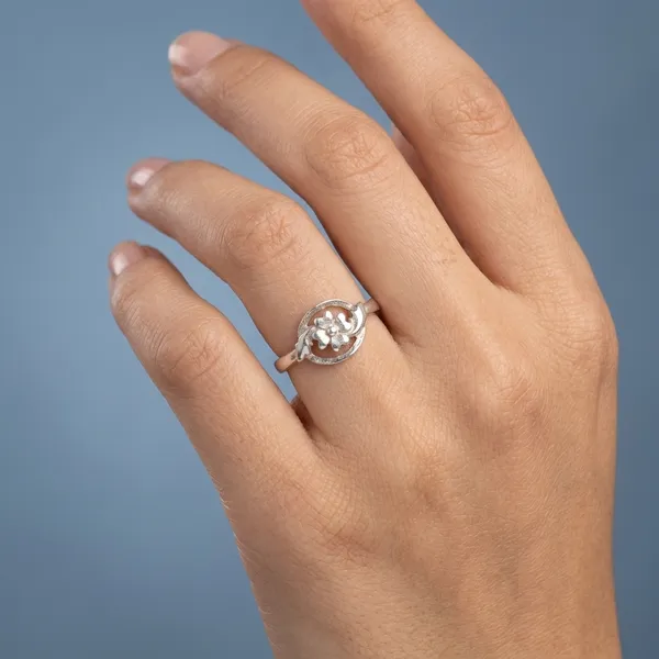 Silver_Metal_Floral_Oval_Ring_For_Women