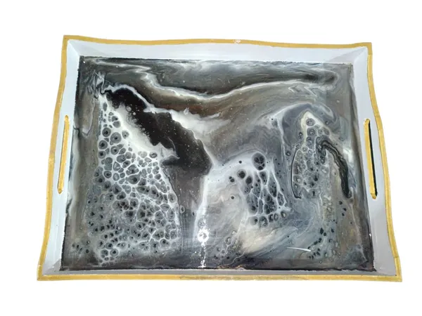 Resin_Serving_Tray_With_Handle