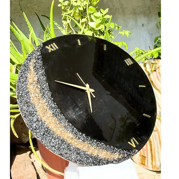 Resin_Wall_Clock_On_Mdf_Base