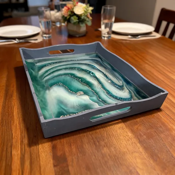 Resin_Serving_Tray_With_Handle