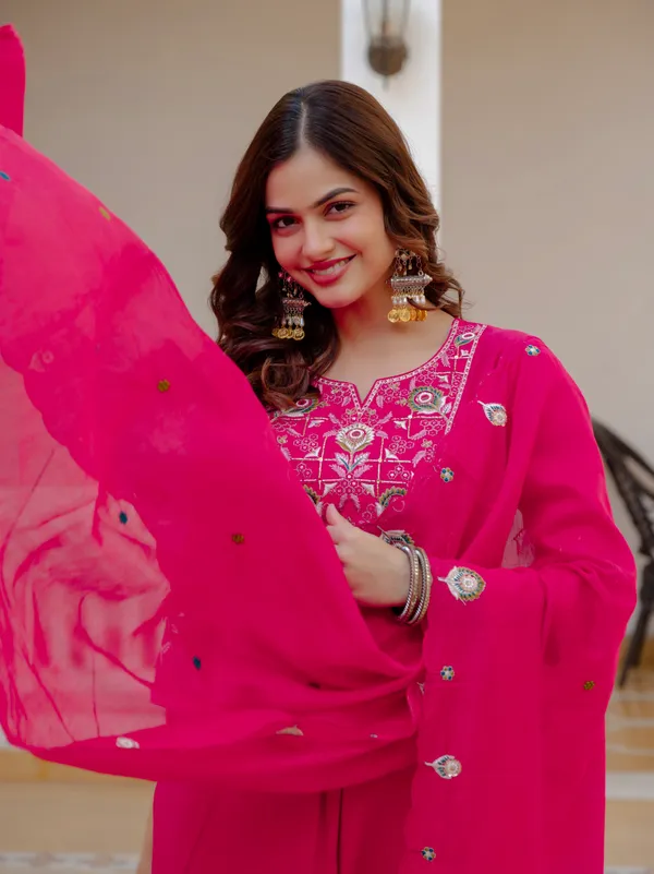Pink_Embroidered_Kurta_Set_for_Women