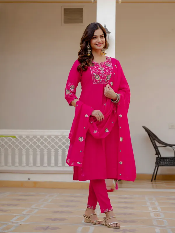 Pink_Embroidered_Kurta_Set_for_Women