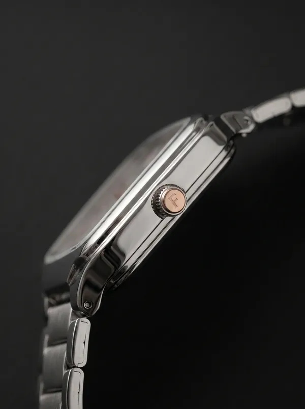 Silver_Stainless_Steel_Cushion_Case_Square_Dial_Quartz_Watch_For_Men