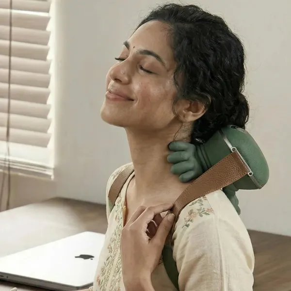 Palm_Neck_&_Shoulder_Massager_with_Heat_|_Deep_Kneading_Massage_Machine,_2000mAh_Rechargeable_Battery,_Type-C_Charging_Cable_|_Portable_Ergonomic_Cervical_Relaxer_for_Home,_Office_&_Travel