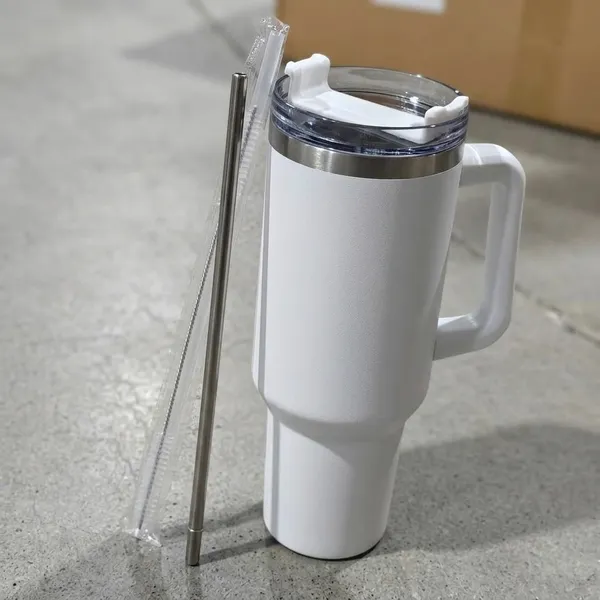 Stainless_Steel_Travel_Insulated_Tumbler_With_Handle_And_Straw