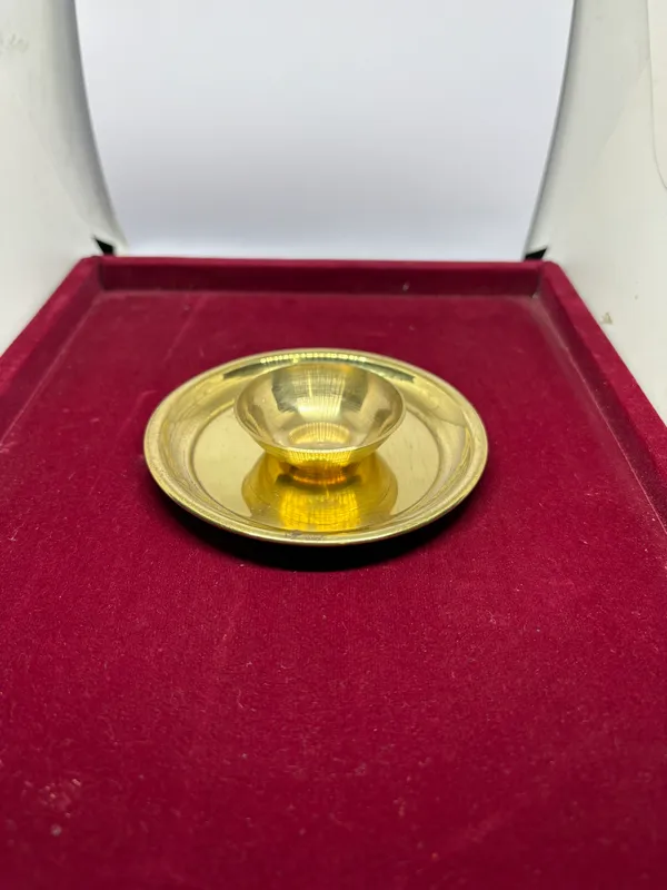 Gold_Plated_Brass_Pooja_Thali_Set_with_Diya_and_Kumkum_Holder