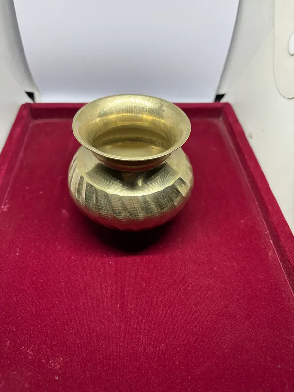 Brass_Kalash_with_Stand_for_Pooja_and_Religious_Ceremonies