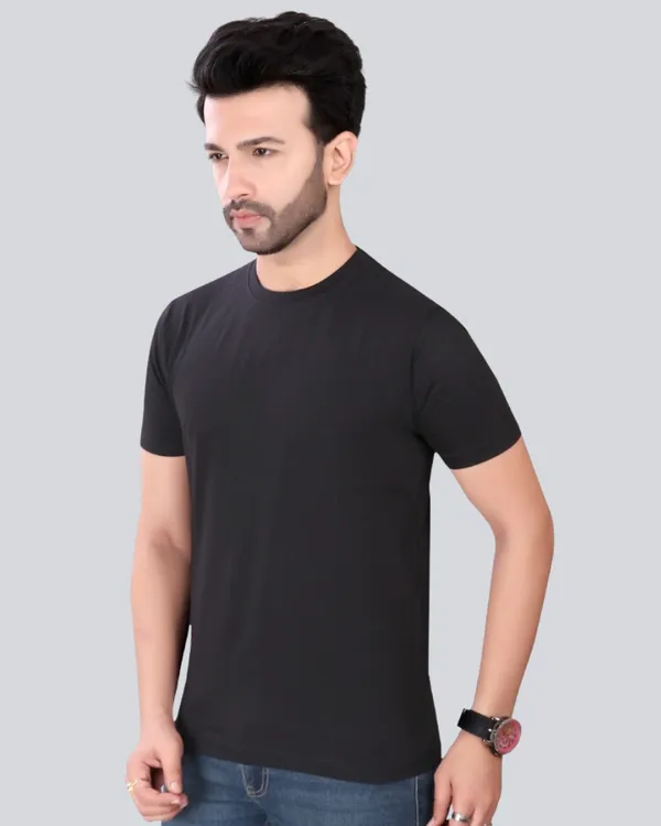 Black_Cotton_Round_Crew_Neck_T-Shirt_For_Men