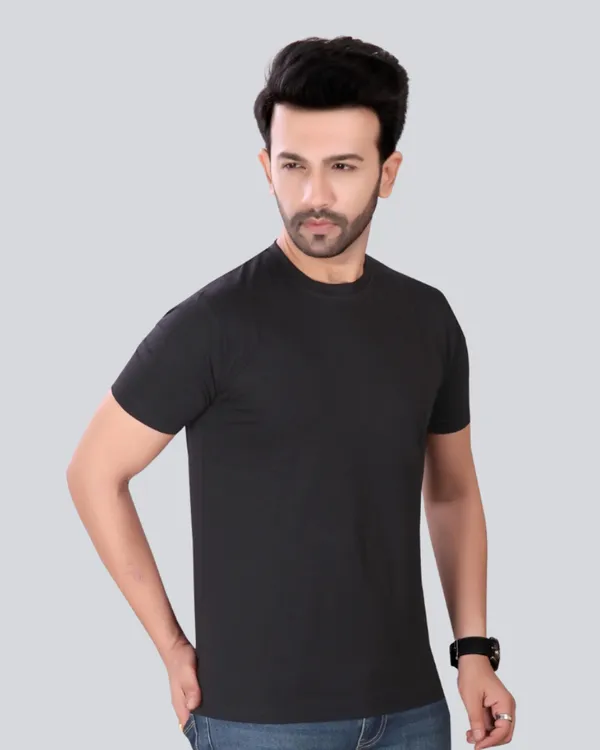 Black_Cotton_Round_Crew_Neck_T-Shirt_For_Men