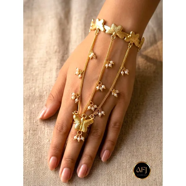 Gold_Brass_Butterfly_Pearl_Dangle_Hand_Chain_Bracelet_For_Women