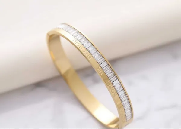 Gold_Stainless_Steel_Baguette_Crystal_18K_Gold_Plated_Kada_For_Women