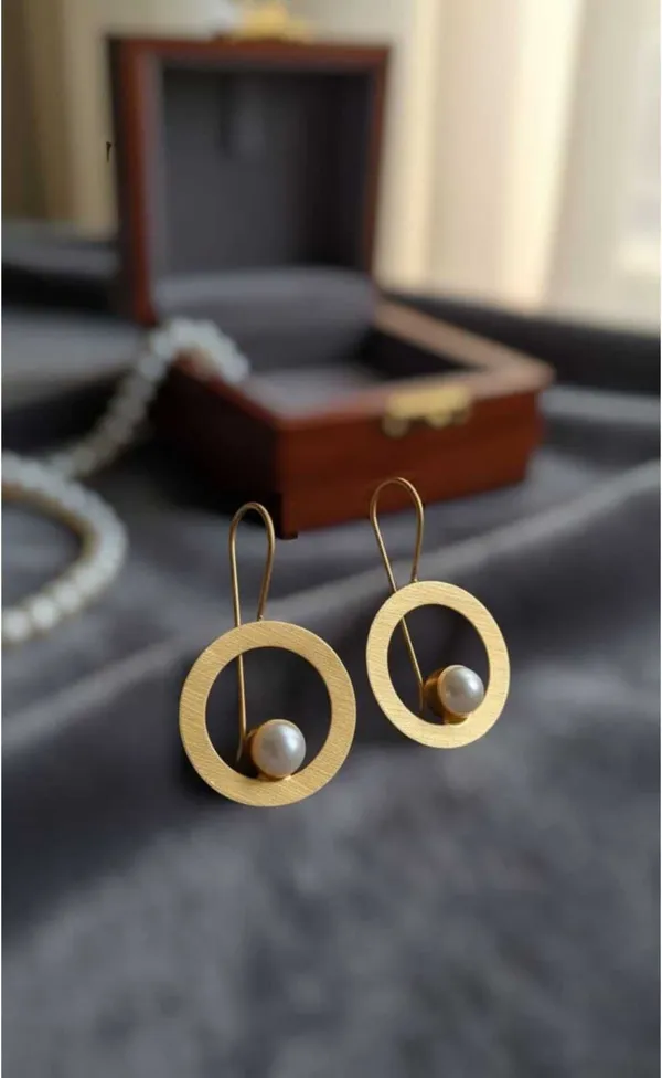 Gold_Brass_Geometric_Pearl_Halo_Drop_Danglers_For_Women