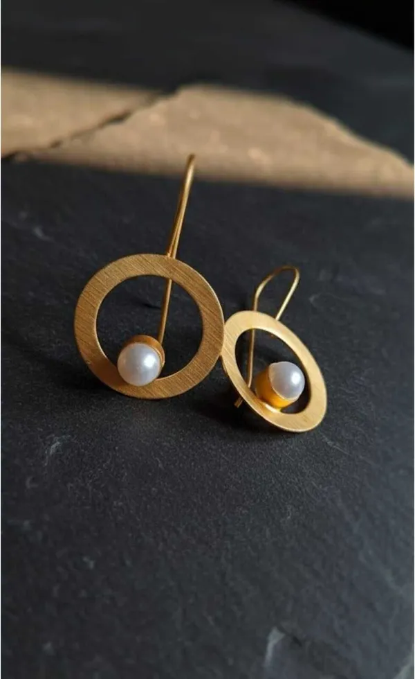 Gold_Brass_Geometric_Pearl_Halo_Drop_Danglers_For_Women