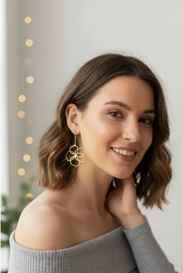 Gold_Brass_Wire_Flower_Drop_Danglers_For_Women