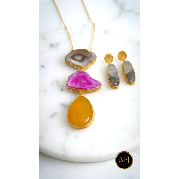 Vibrant_Magenta_&_Amber_Raw_Gemstone_Jewelry_Set