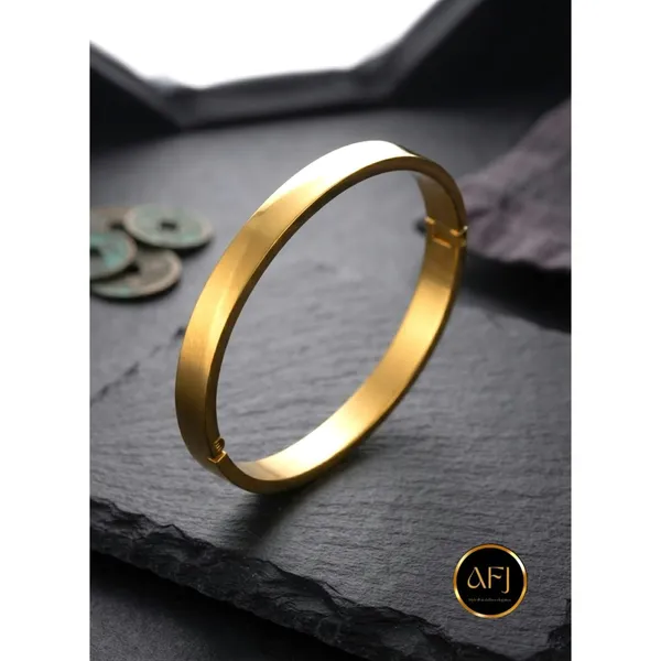The_Minimalist_Aura:_18K_Gold_Plated_Brushed_Bangle_Bracelet