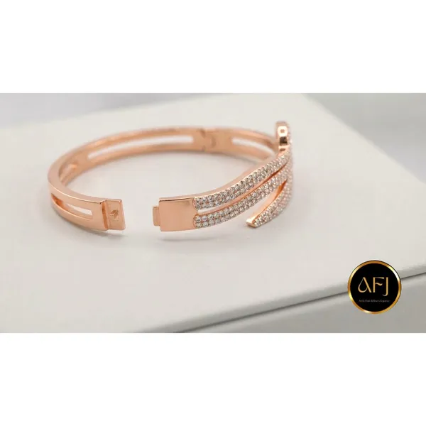 Luxury_Rose_Gold_Snake_Coiled_Bangle_Bracelet_|_Anti-Tarnish_Stainless_Steel