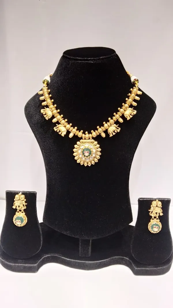 Gold-Plated_Brass_Elephant_Motif_Necklace_Set_For_Women