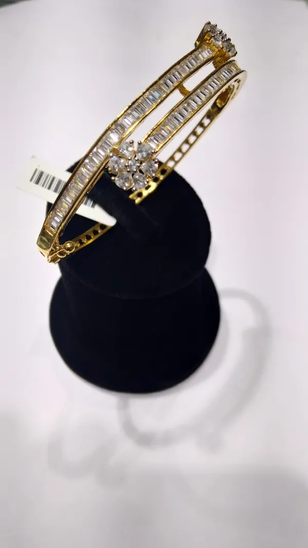 Gold-Plated_Brass_American_Diamond_Bangle_Bracelet_For_Women
