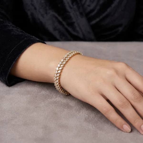 Gold_And_Clear_Brass_Crystal_Leaf_Bracelet_For_Women