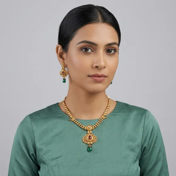 Gold_Brass_Kundan_Green_Beads_Necklace_Set_For_Women