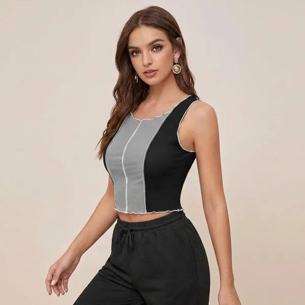 Latte_Swirl_Stitch_Crop_Top_Black