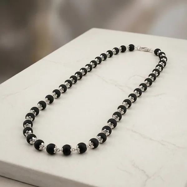 Black_And_Clear_Crystal_Beaded_Necklace