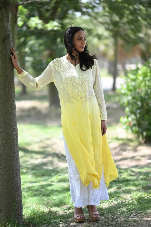 Yellow_White_Ombre_Georgette_Embroidered_Kurta_For_Women