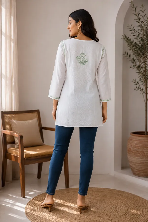 White_Floral_Short_Straight_Kurti_For_Women