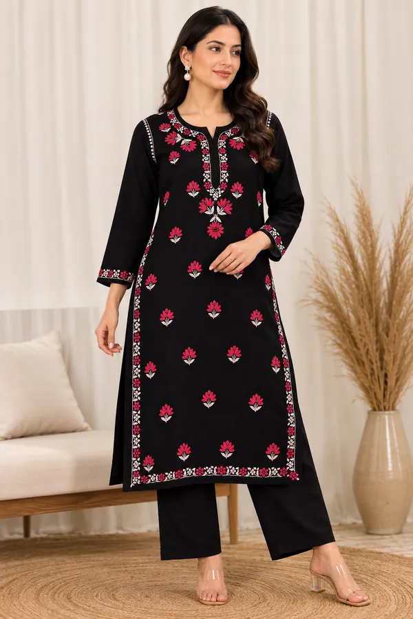 Black_Embroidered_Straight_Kurta_For_Women