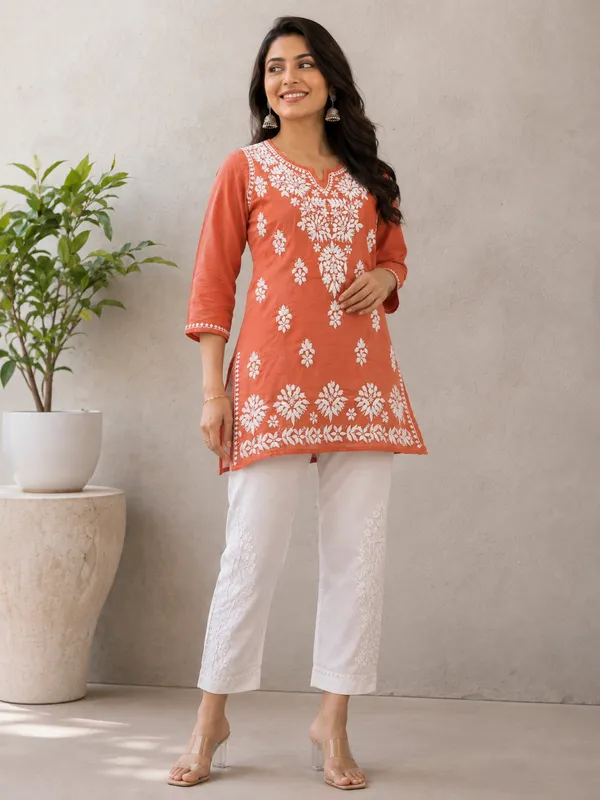 Coral_Embroidered_Short_Kurta_For_Women