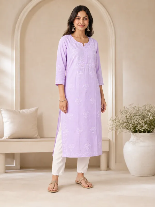 Lavender_Cotton_Embroidered_Straight_Kurta_For_Women