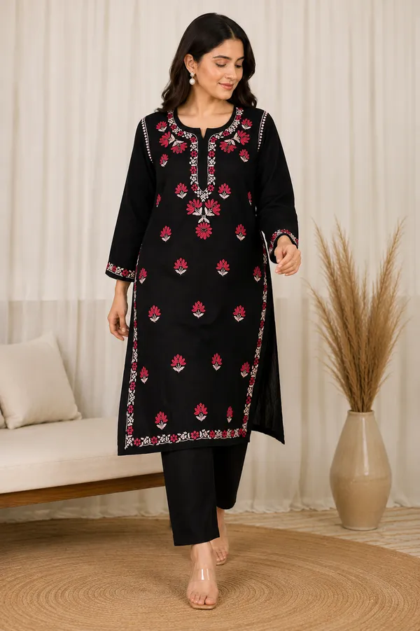 Black_Embroidered_Straight_Kurta_For_Women
