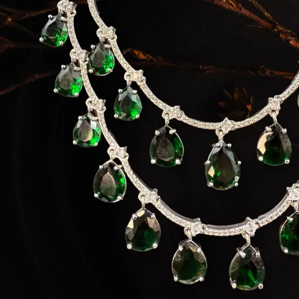 Grandeur_Luxe_Premier_Jewellery_Set_Green_Dew