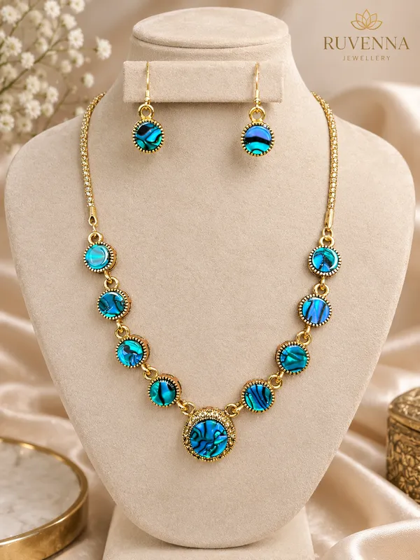 Blue_and_Gold_Necklace_Set
