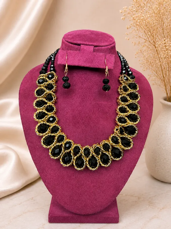 Crystal_Statement_Necklace__Black