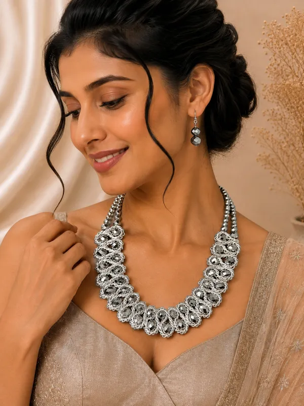 Crystal_Statement_Necklace_Silver