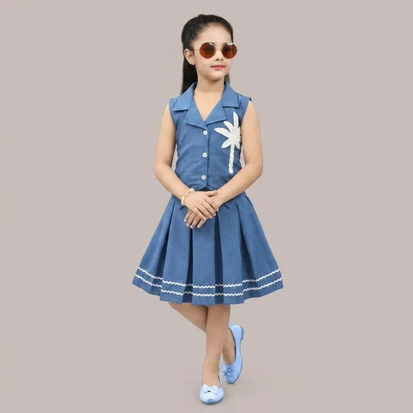 Blue_Cotton_Sleeveless_Collared_Top_And_Pleated_Skirt_For_Girls