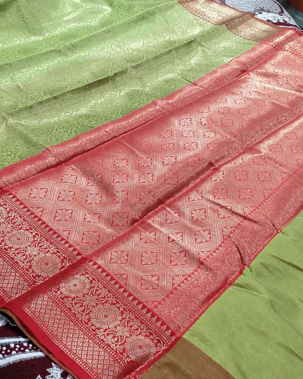 Green_Banarasi_Soft_Silk_Saree_For_Women