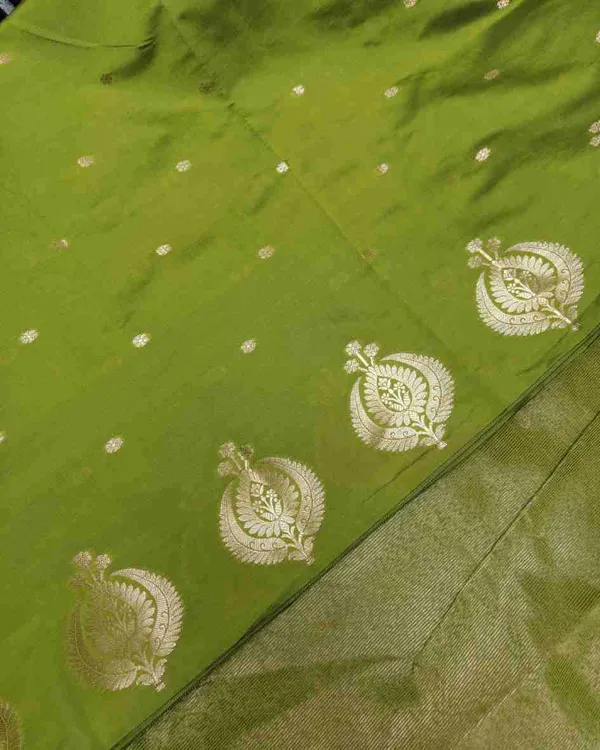Green_Banarasi_Soft_Silk_Saree_For_Women