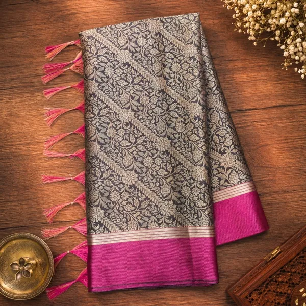 Grey_Banarasi_Soft_Silk_Saree_For_Women