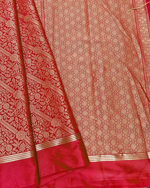 Red_Banarasi_Soft_Silk_Saree_For_Women